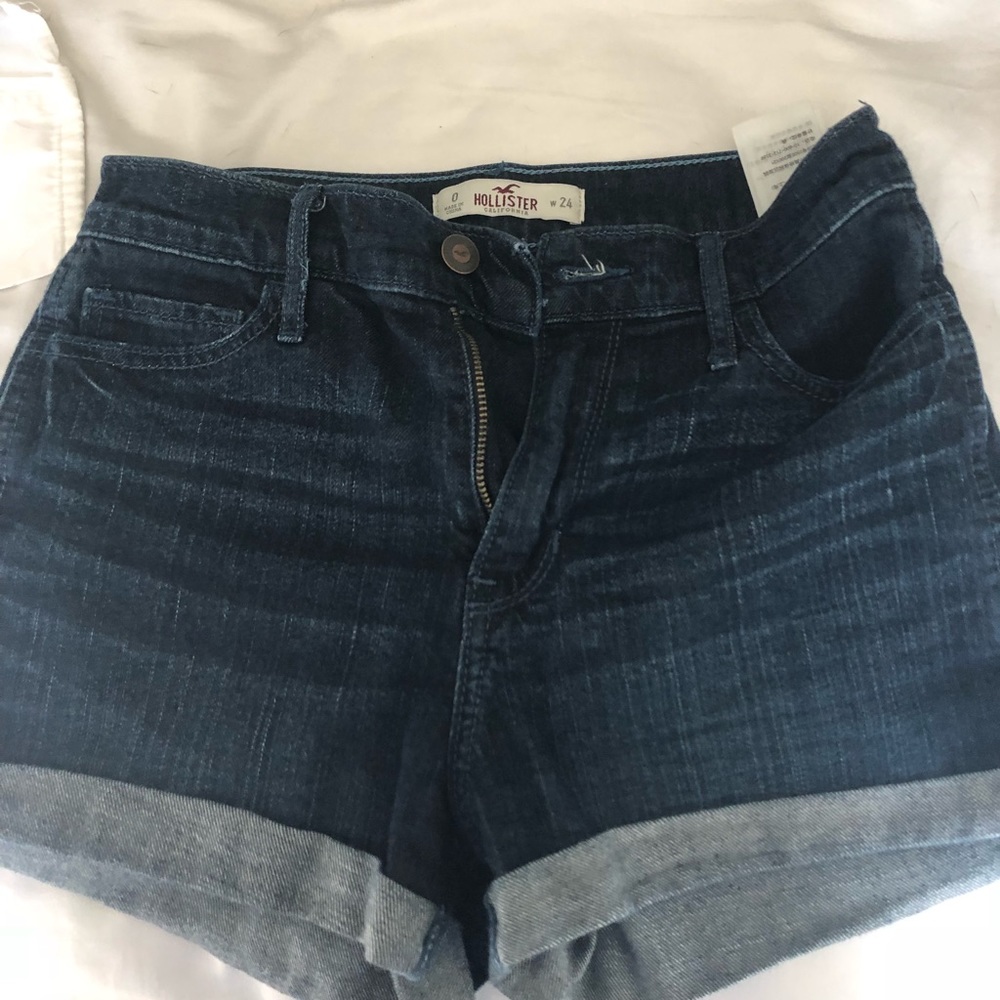 HOLLISTER high rise dark wash shorts